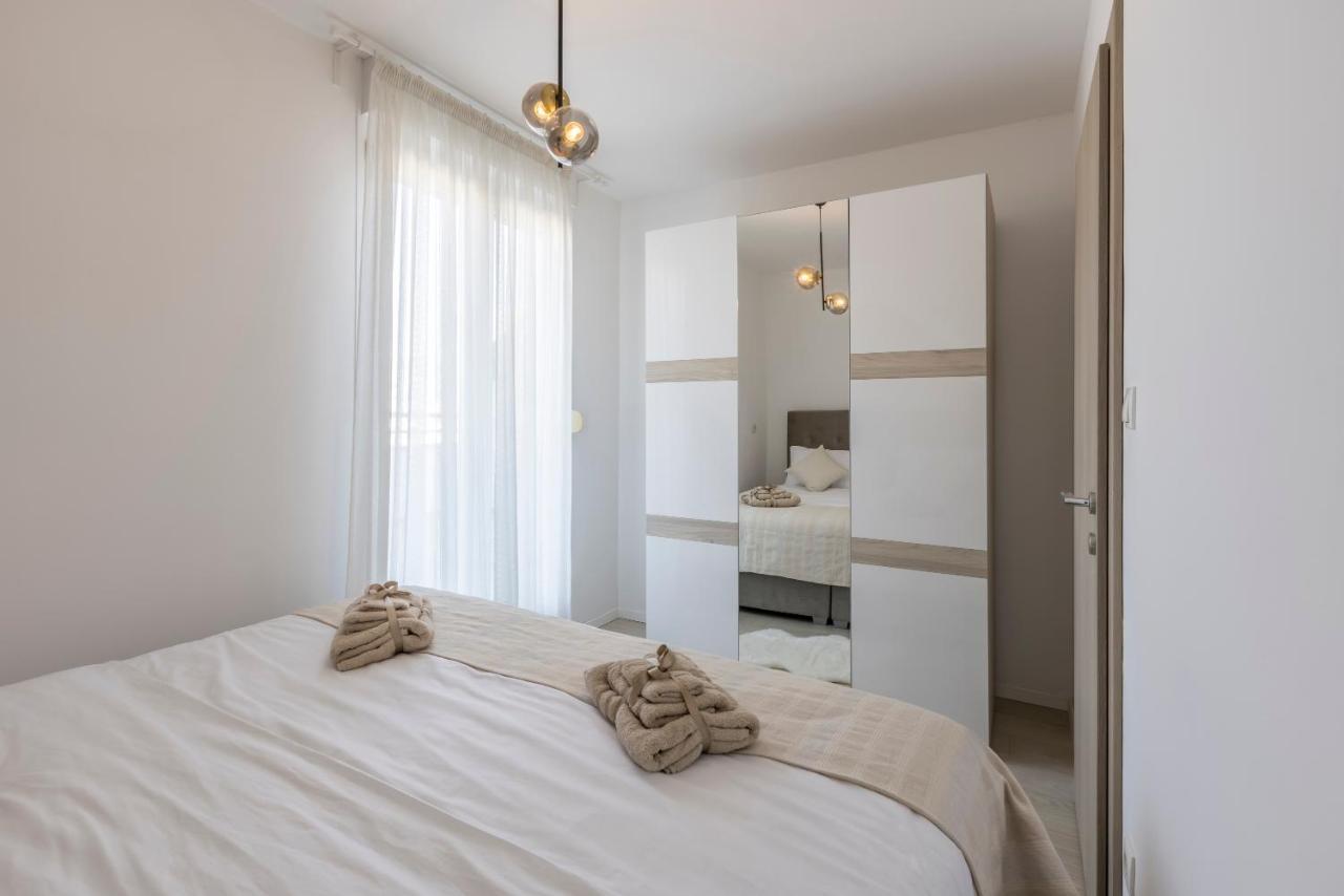 Luxury Rooftop Apartment Zalato สปลิท ภายนอก รูปภาพ